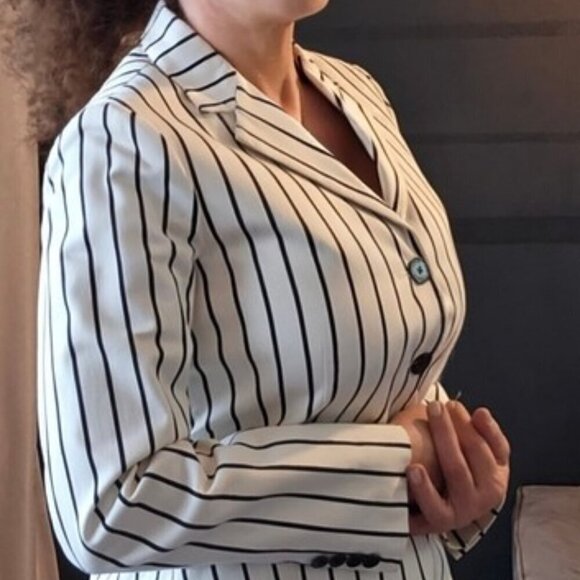 Lauren Ralph Lauren PREPPY  Pin Striped Blazer - Picture 2 of 11